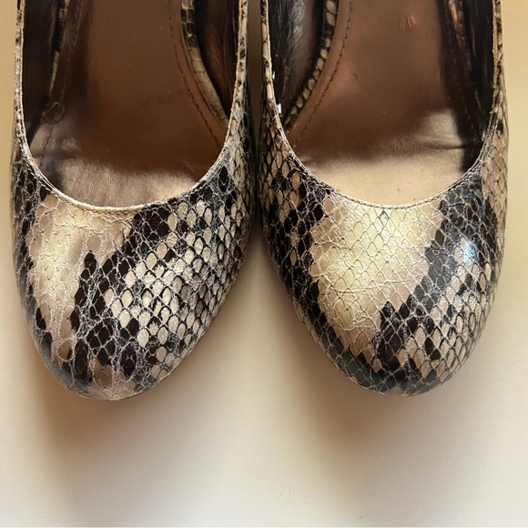 Steve Madden Snakeskin Heels size 9.5 - Picture 4 of 10